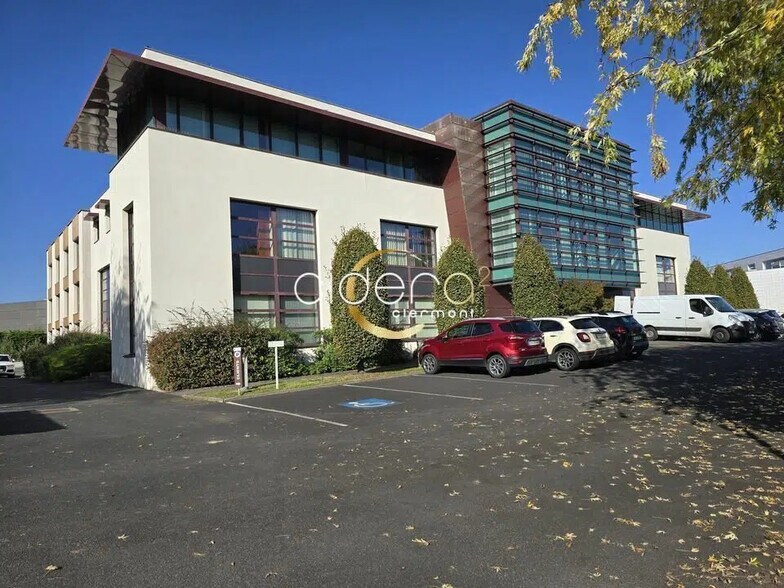 Office in Clermont-Ferrand for lease - Building Photo - Image 1 of 12