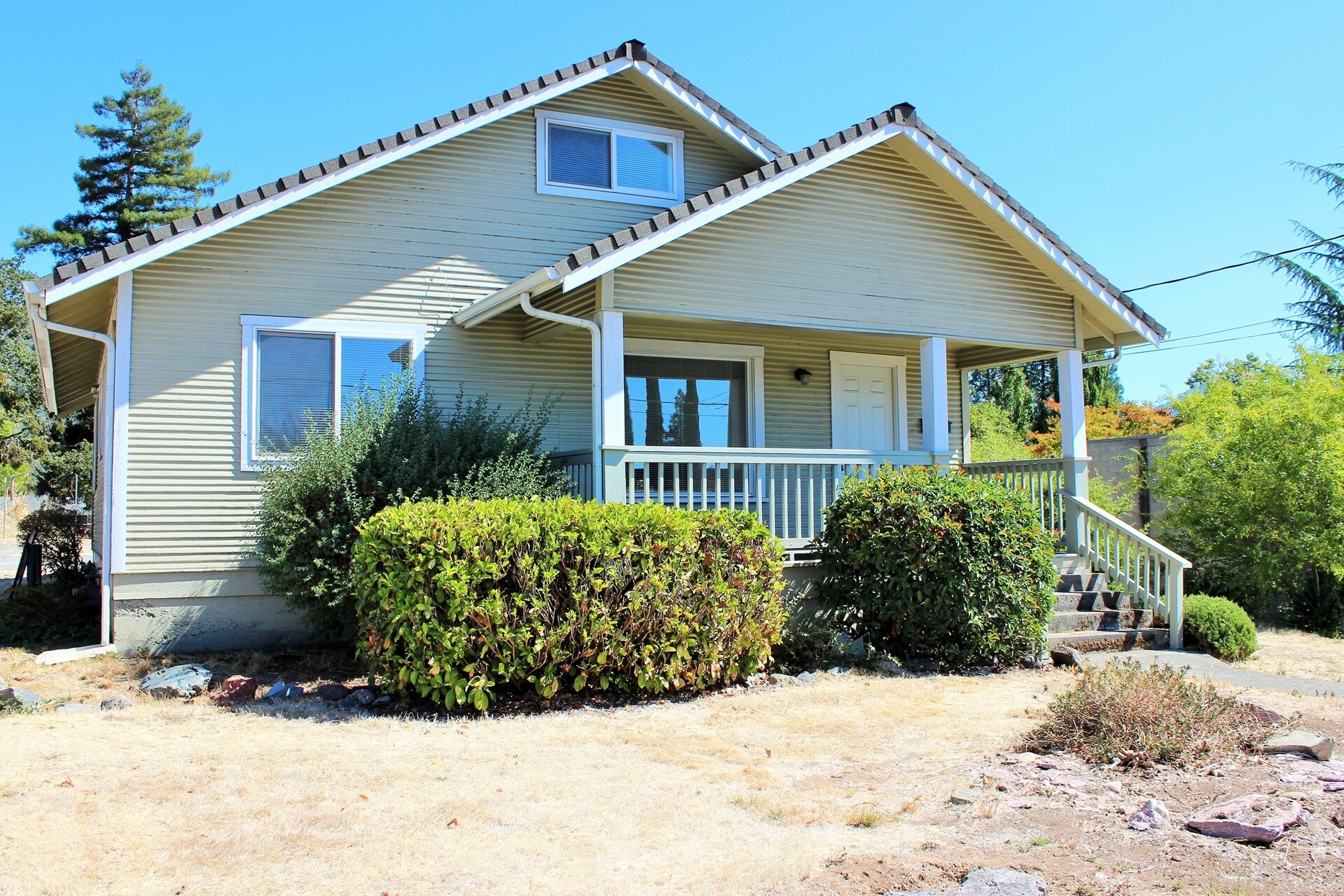 1109 NE 7th St, Grants Pass, OR for sale Primary Photo- Image 1 of 1