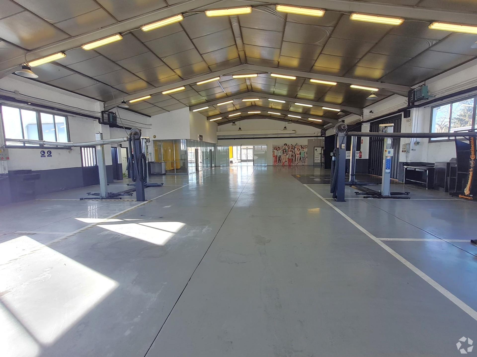 in Tres Cantos, Madrid for sale Primary Photo- Image 1 of 1