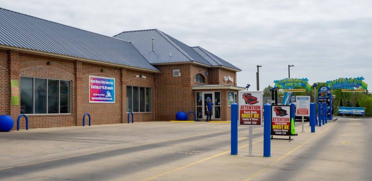 2406 W Broadway St, Ardmore, OK for sale Building Photo- Image 1 of 1