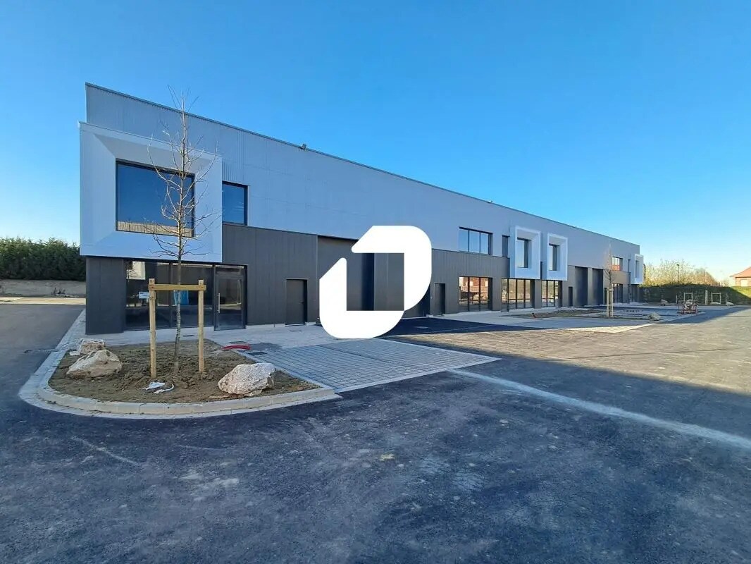 Office in Quesnoy-sur-Deûle for lease Building Photo- Image 1 of 8