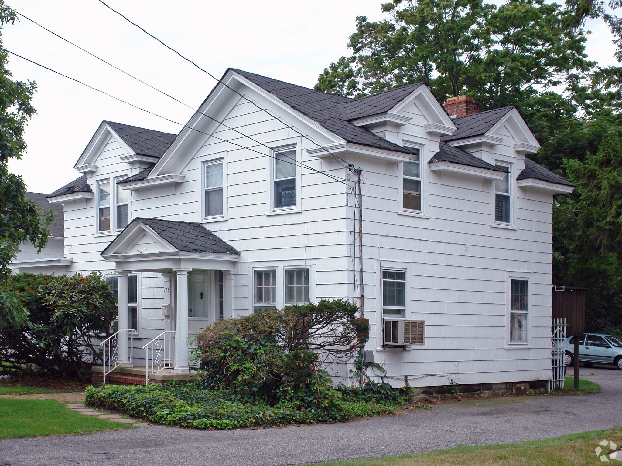 128 N Ocean Ave, Patchogue, NY for sale Primary Photo- Image 1 of 1