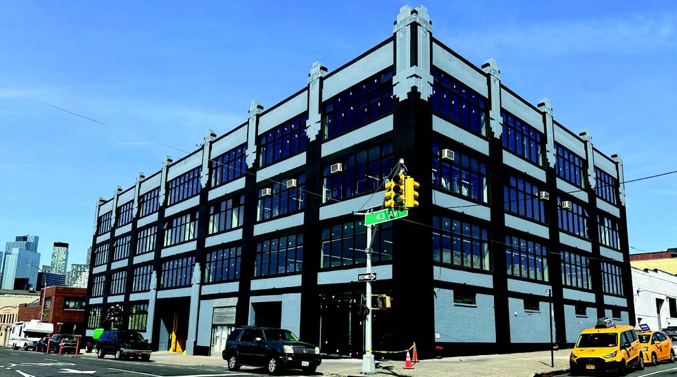 38-09 43rd Ave, Long Island City, NY for lease - Building Photo - Image 1 of 6