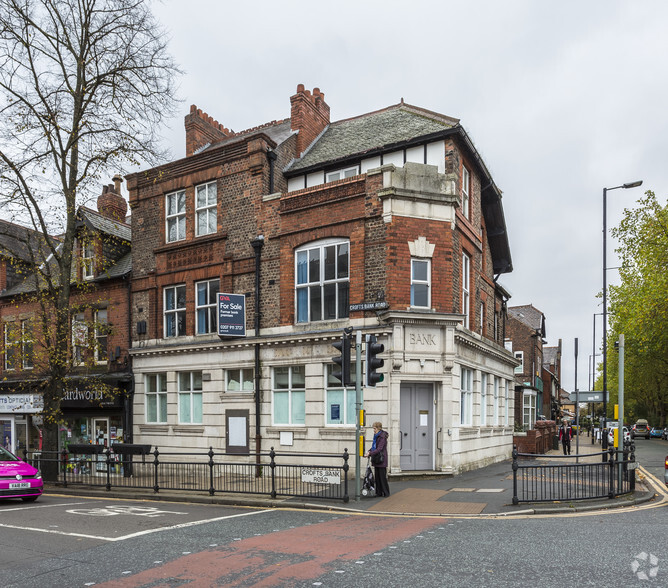 2 Crofts Bank Rd, Manchester, Gtm M41 0tu - Former : Rbs Bank 