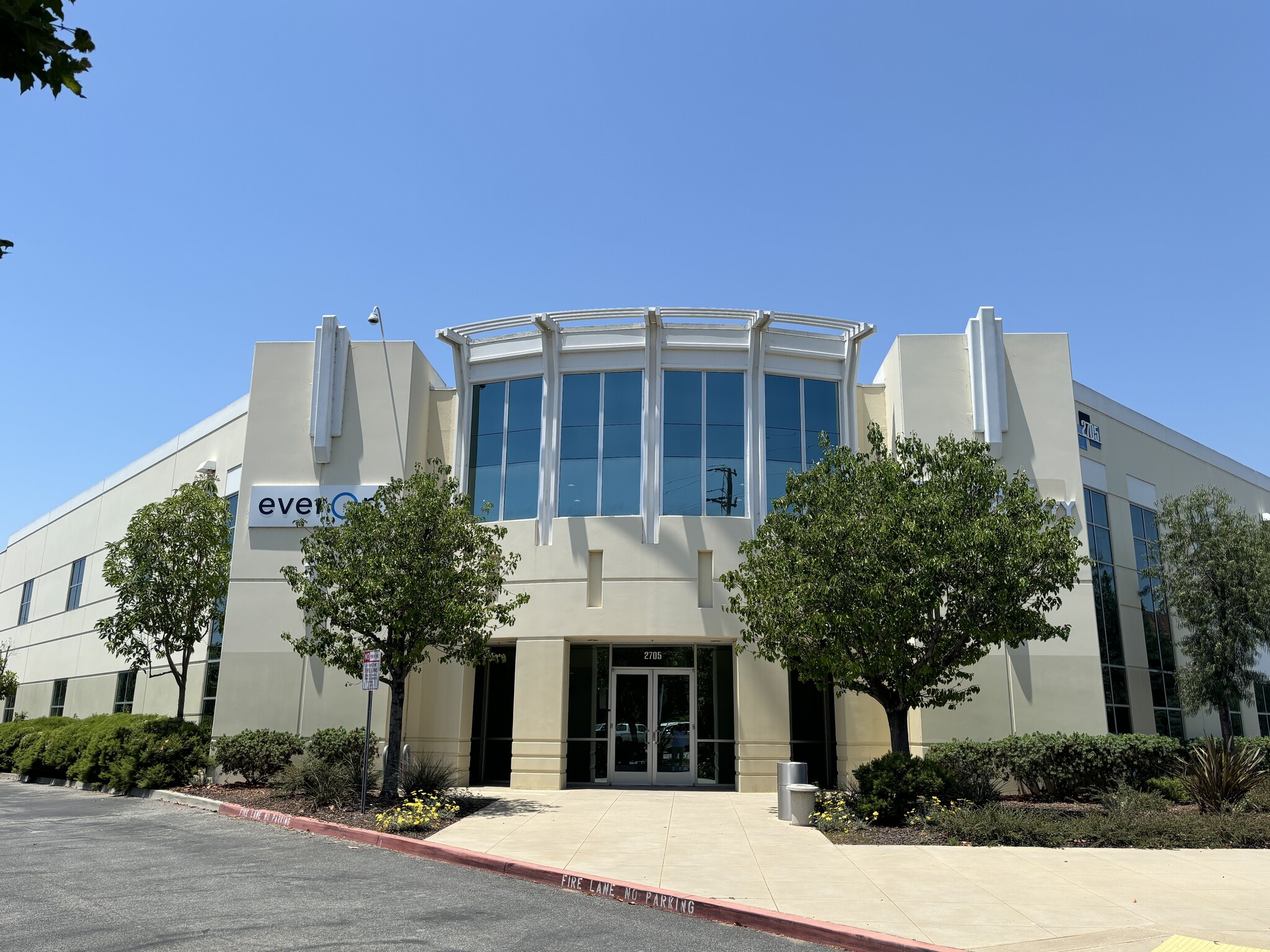 2705 Media Center Dr, Los Angeles, CA for lease Building Photo- Image 1 of 27