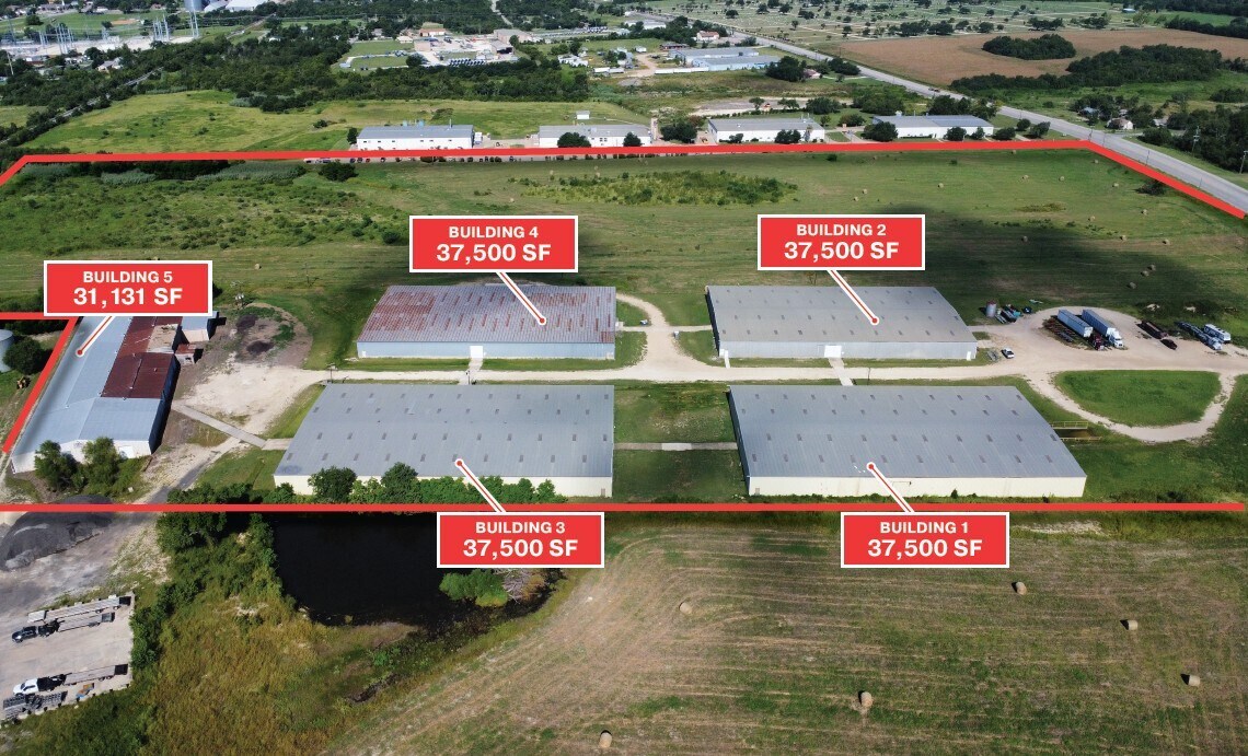 2202 E 4th St, Taylor, TX for sale Primary Photo- Image 1 of 2