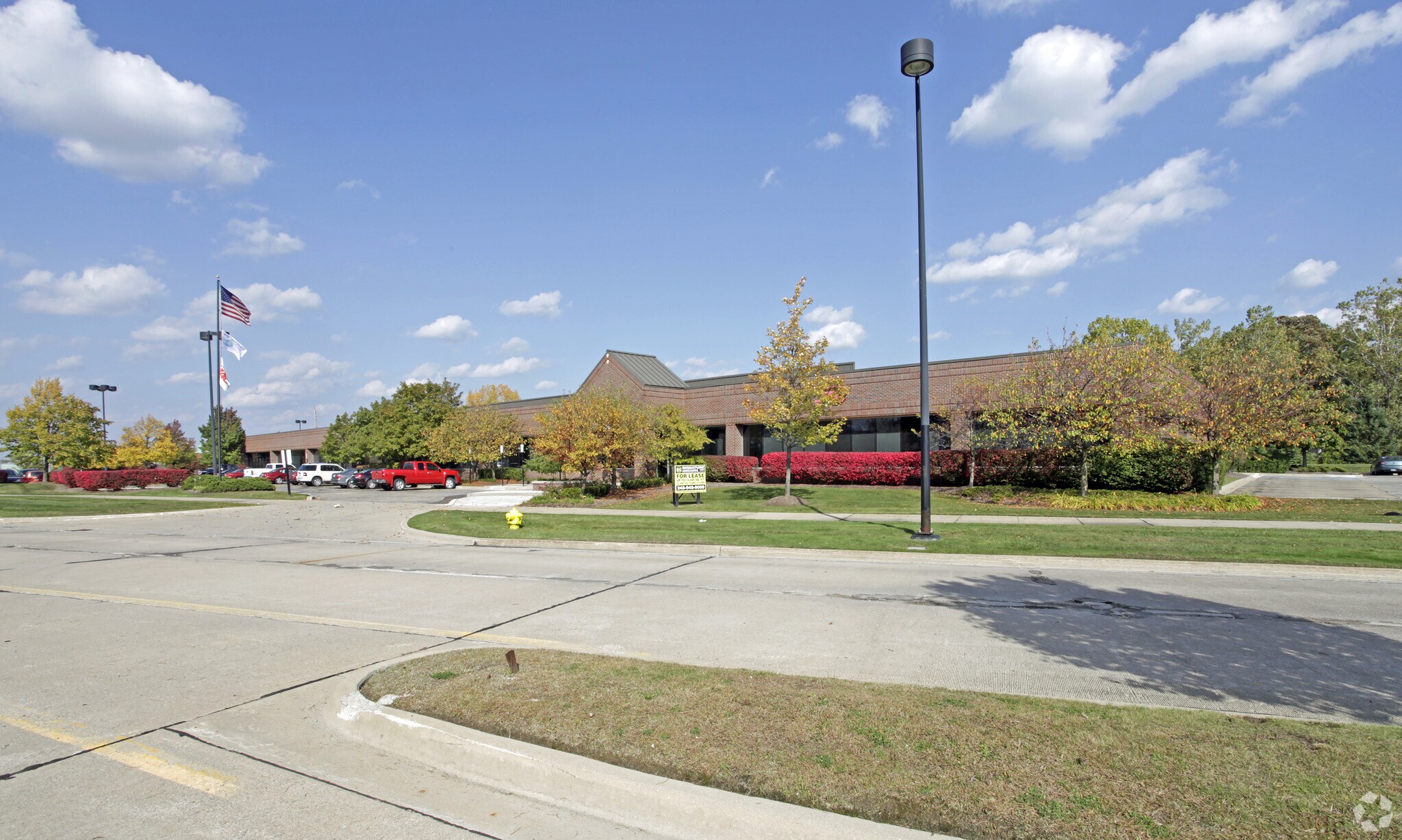 3937 Campus Dr, Pontiac, MI for sale Primary Photo- Image 1 of 1