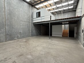 78 Willandra Dr, Epping for lease Interior Photo- Image 1 of 2