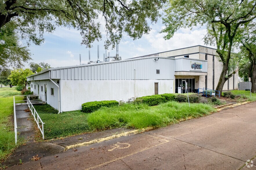 120 N Munger St, Pasadena, TX for sale - Building Photo - Image 1 of 1