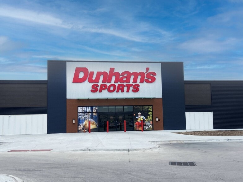 1000 S Dewey St, North Platte, NE for lease - Building Photo - Image 3 of 6