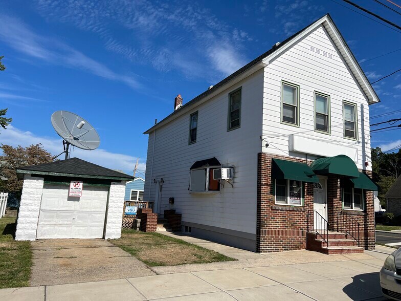 147 S Pine Ave, South Amboy, NJ 08879