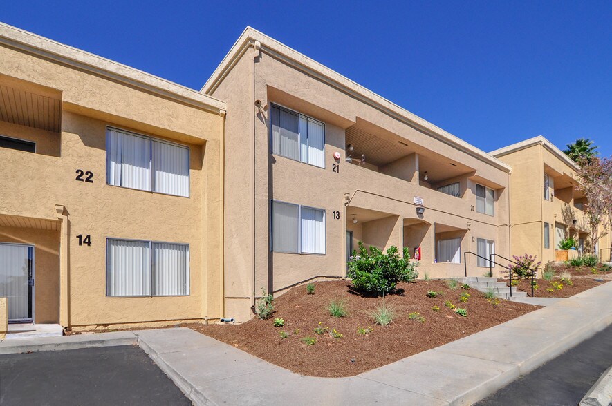 745 Alturas Ln, Fallbrook, CA for sale - Building Photo - Image 1 of 1