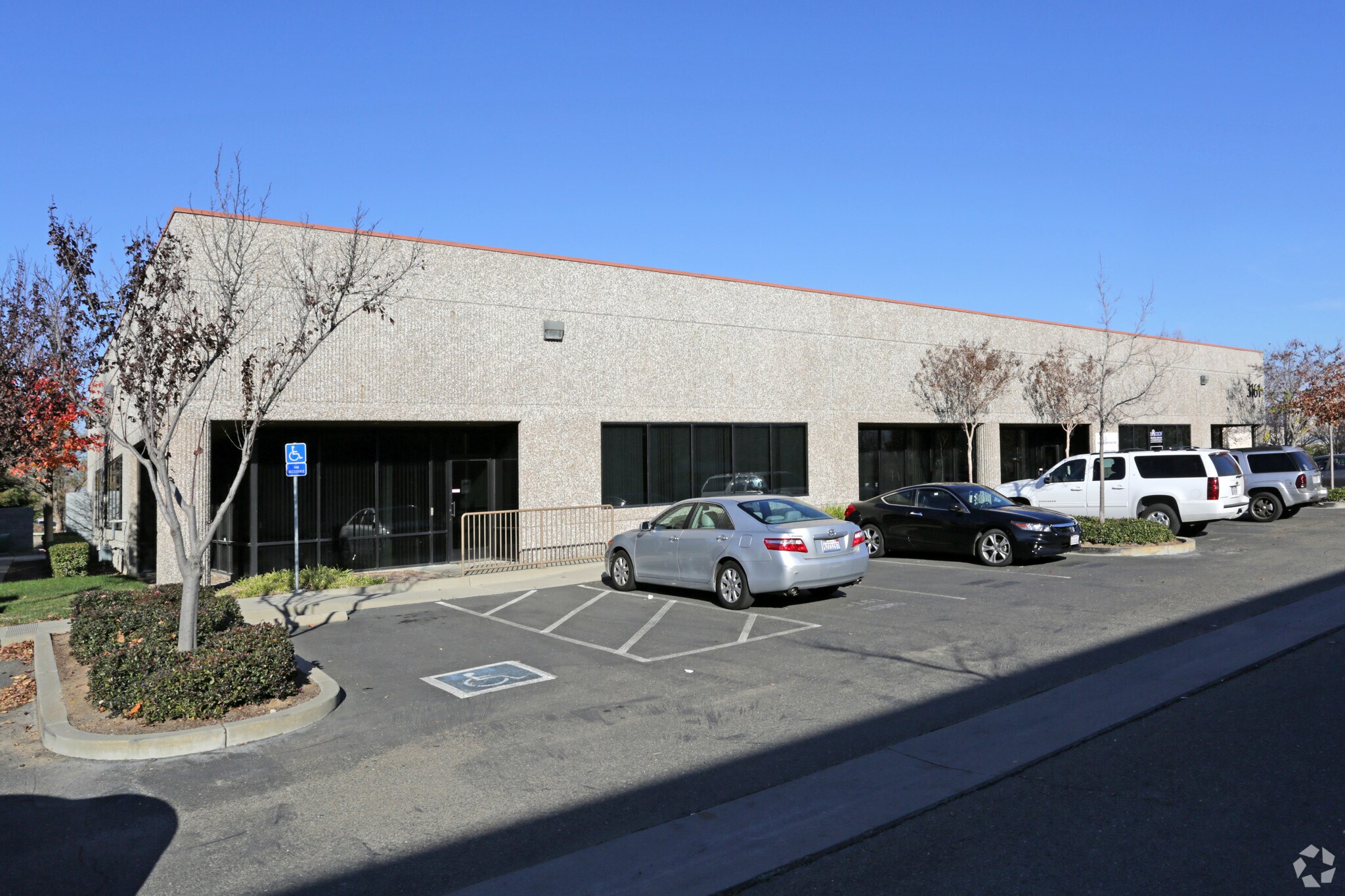 3161 Dwight Rd, Elk Grove, CA 95758