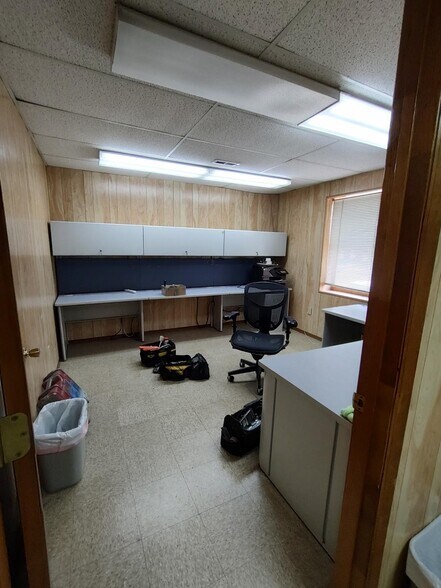 217 E Cama St, Charlotte, NC for lease - Building Photo - Image 2 of 13