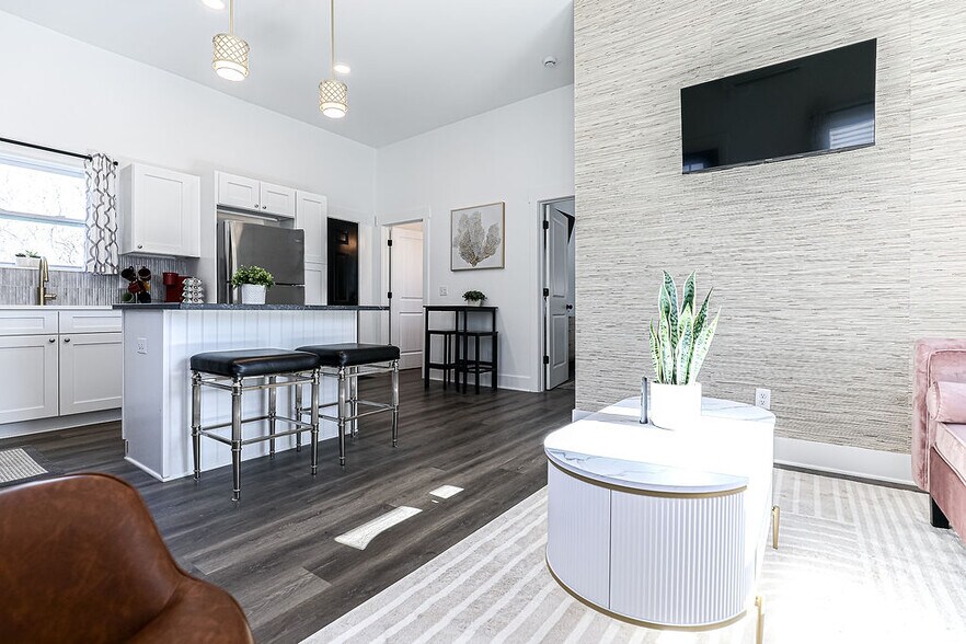637 E Anderson St, Savannah, GA for sale - Building Photo - Image 3 of 41