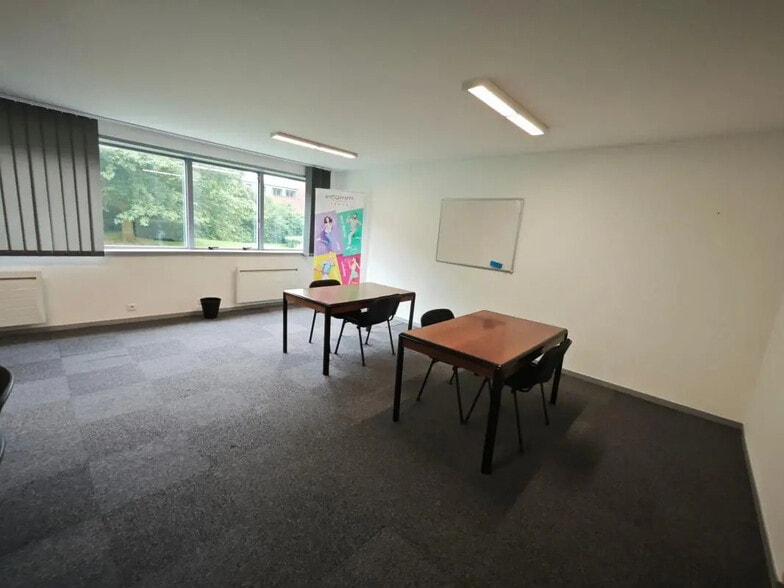 Office in VILLENEUVE-D'ASCQ for lease - Interior Photo - Image 2 of 5