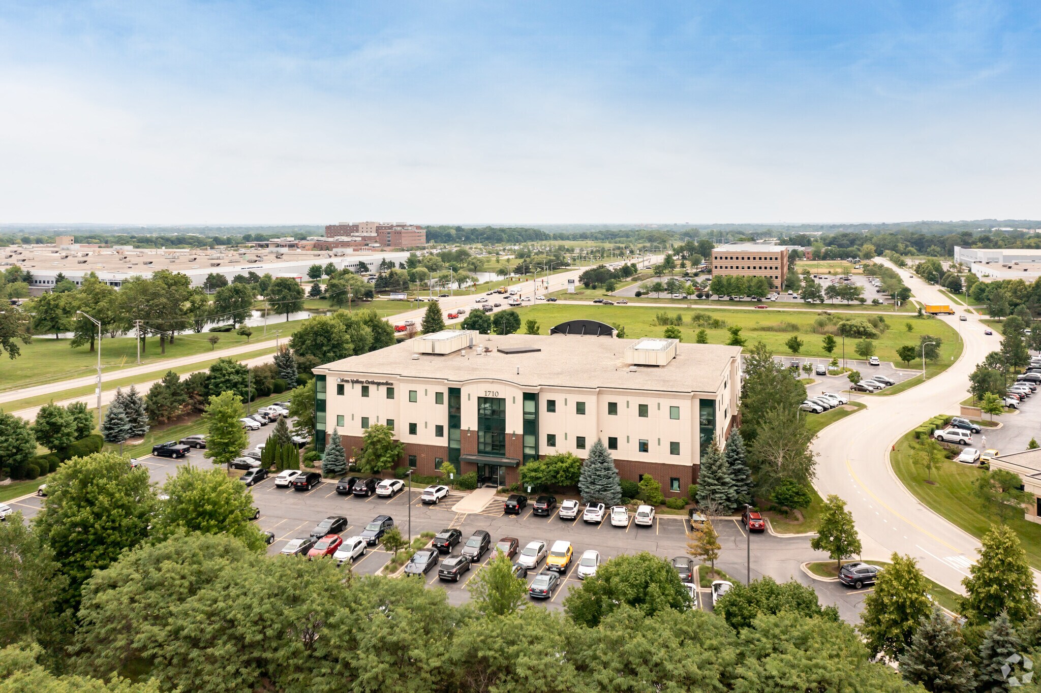 1710 N Randall Rd, Elgin, IL 60123 Randall Medical Building