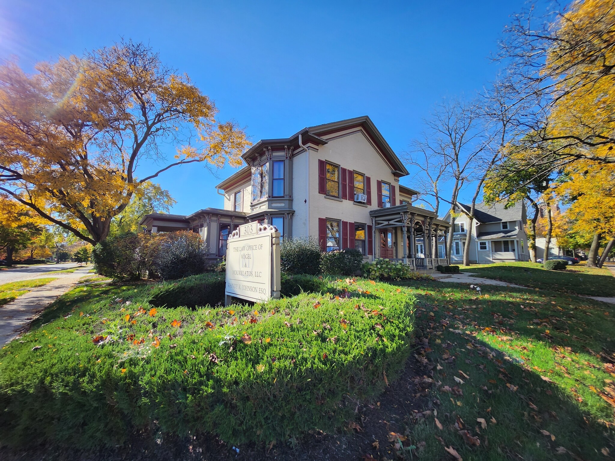 303 W Main St, West Dundee, IL for sale Primary Photo- Image 1 of 1