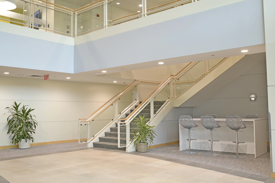 200 Donald J Lynch Blvd, Marlborough, MA for lease - Lobby - Image 3 of 15
