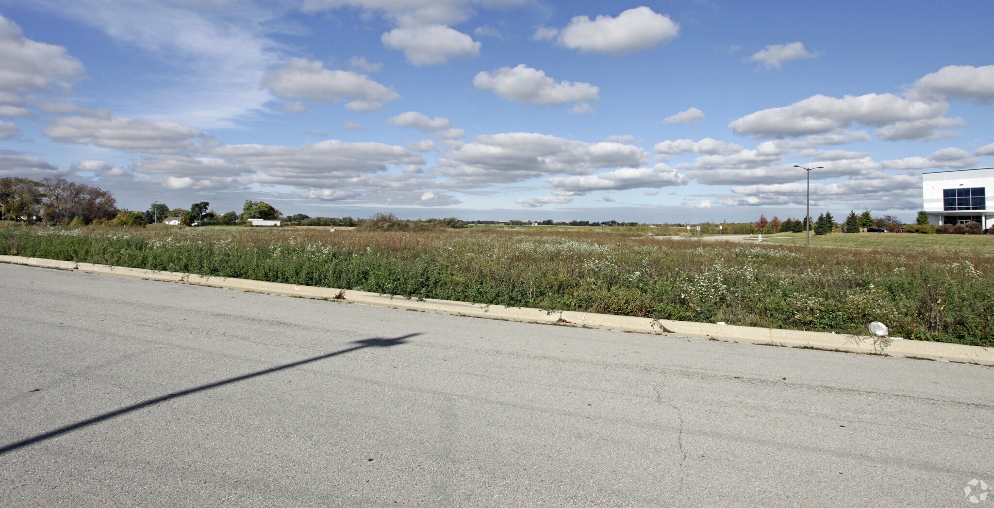 Renaissance Blvd, Sturtevant, WI for sale Primary Photo- Image 1 of 1