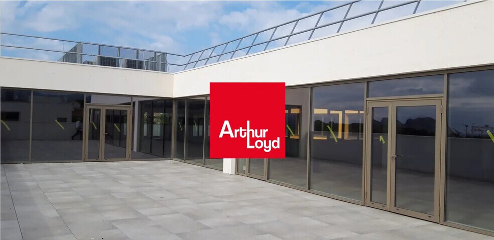 756 Avenue Emile Bodin, La Ciotat for sale - Building Photo - Image 1 of 5