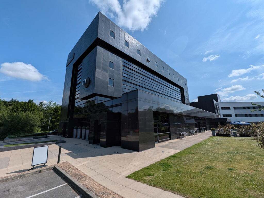 Lake View Dr, Nottingham for sale Building Photo- Image 1 of 1