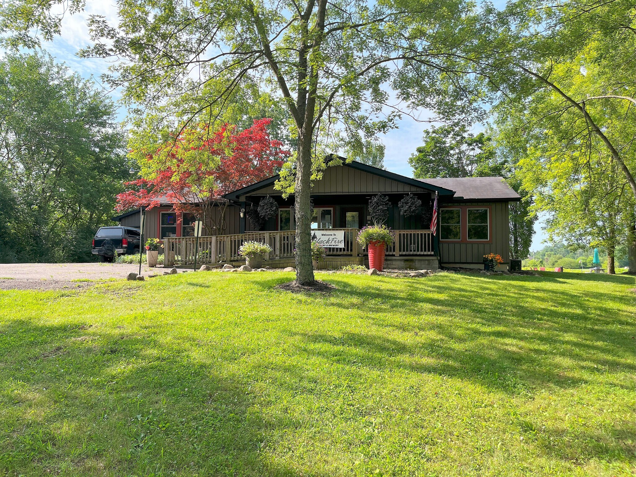 1261 E Munger Rd, Tecumseh, MI 49286 Winery, Vineyard, Brewery, FarmTecumseh