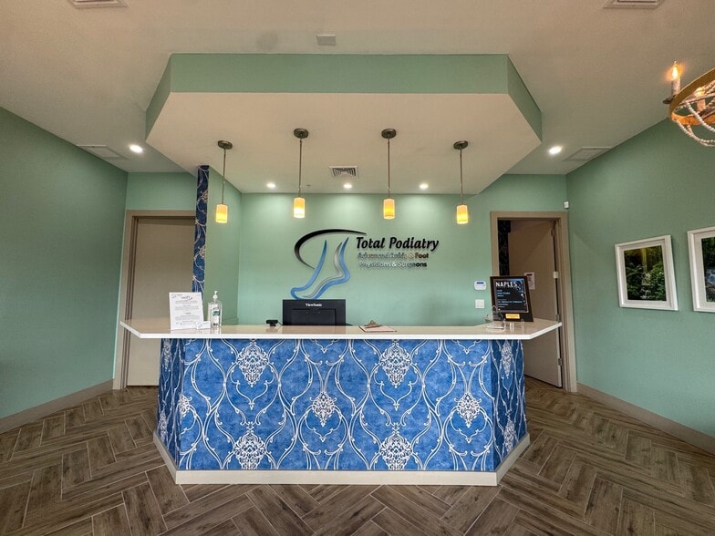 2700 Immokalee Rd, Naples, FL for lease - Building Photo - Image 1 of 12