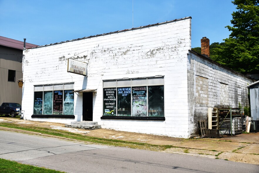 714 River Ave, Emlenton, PA for sale - Building Photo - Image 1 of 30