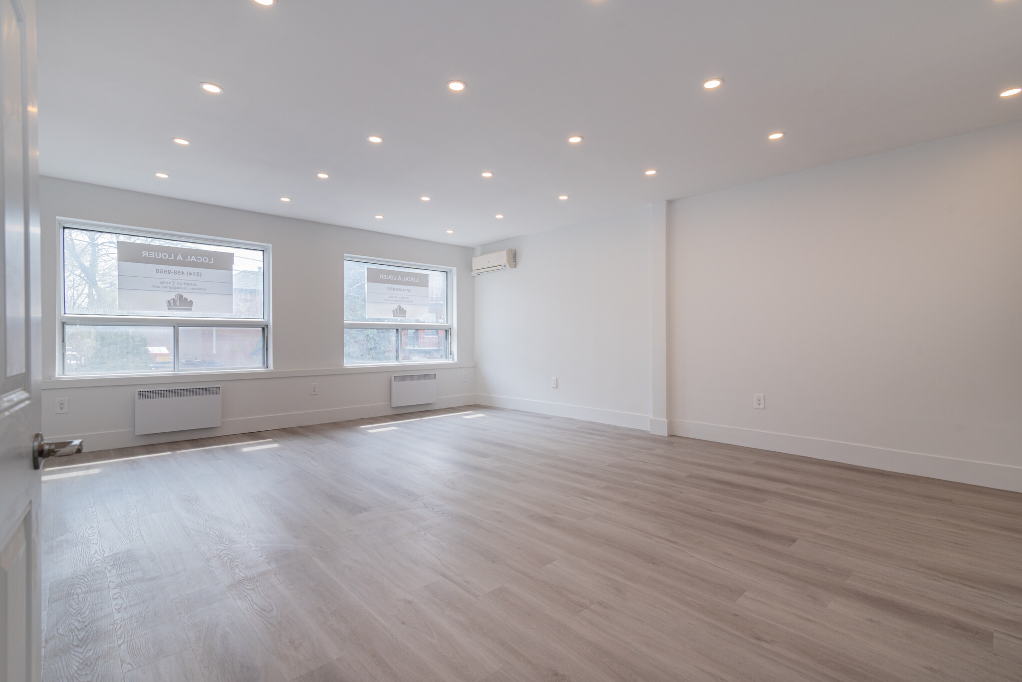 1477 St Macdonald, Saint-Laurent, QC for lease Interior Photo- Image 1 of 9