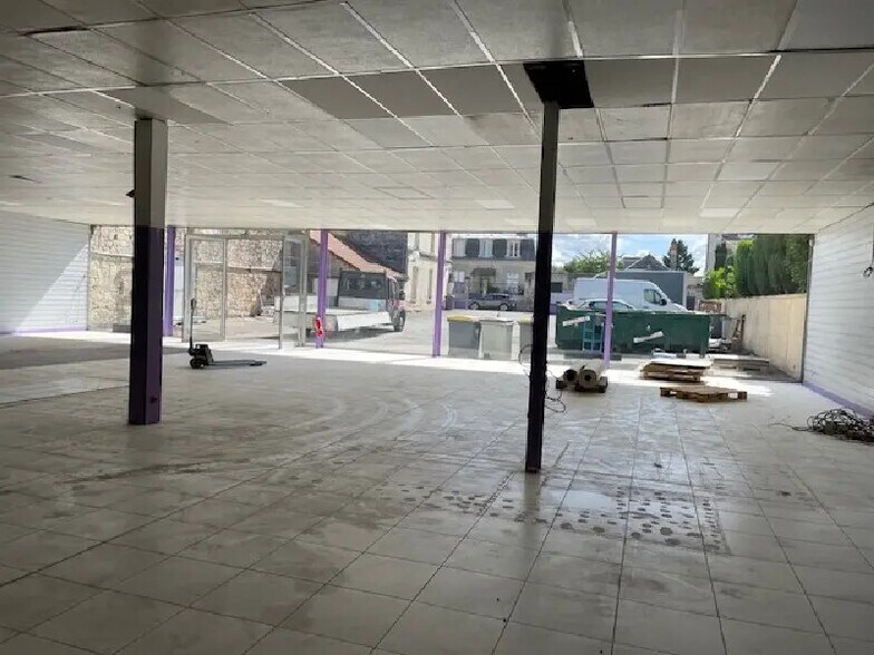 Retail in Soissons for sale - Building Photo - Image 3 of 5