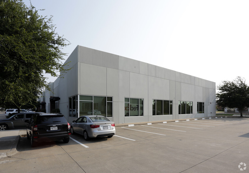 608 Development Dr, Plano, TX for lease - Primary Photo - Image 1 of 4