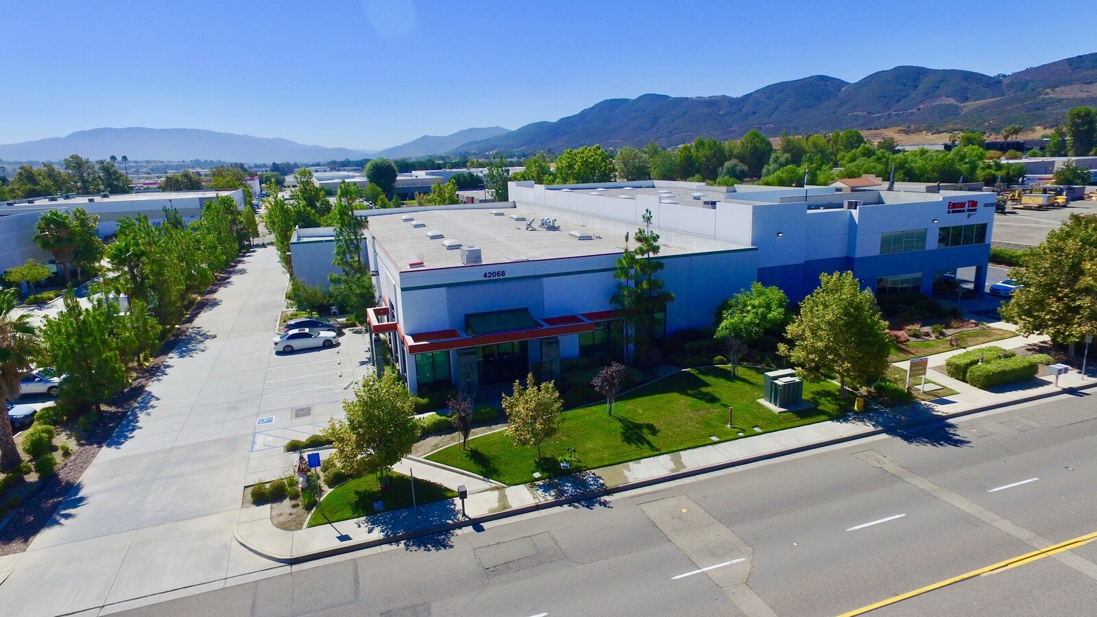 42068 Winchester Rd, Temecula, CA 92590