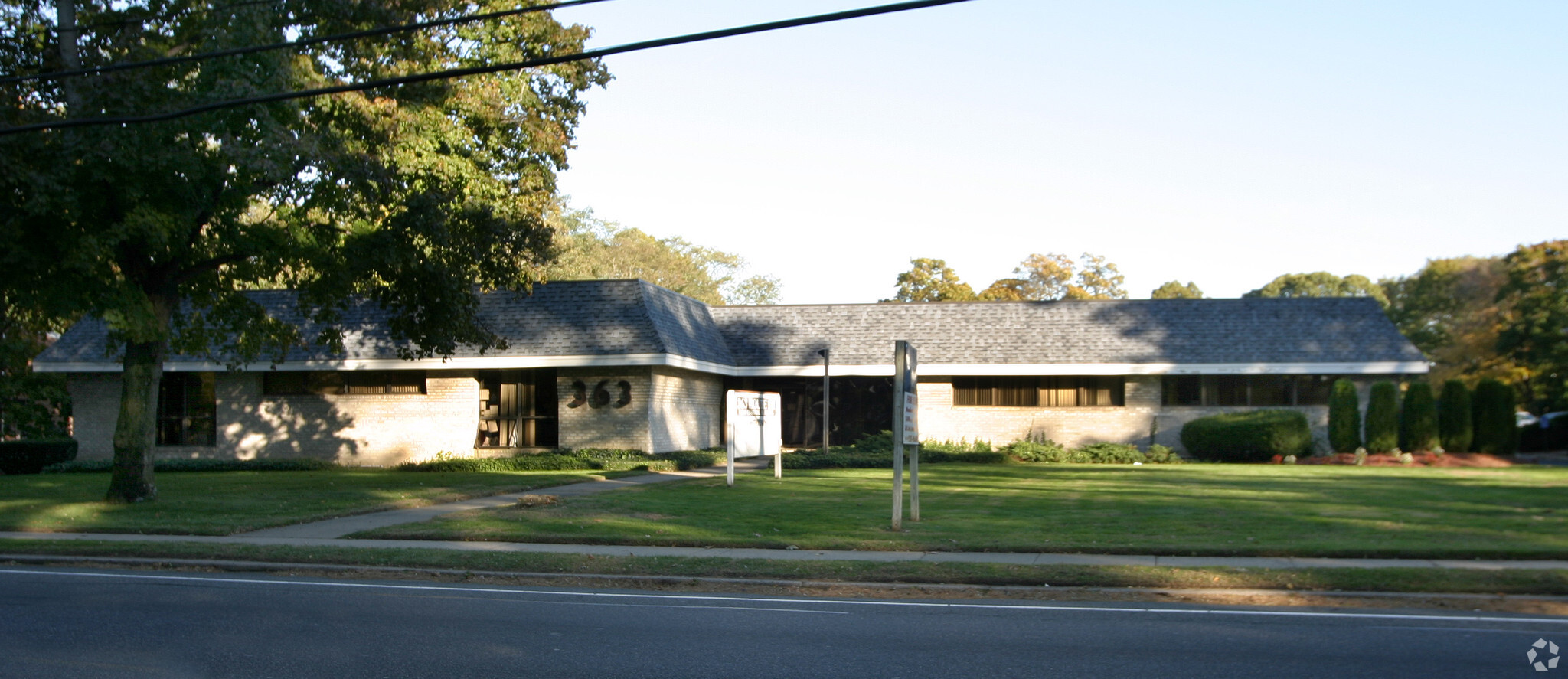 363 Route 111, Smithtown, NY for lease Primary Photo- Image 1 of 2