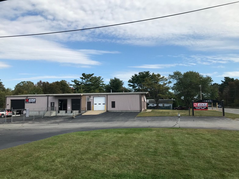 1882 Fall River Ave, Seekonk, MA for lease - Building Photo - Image 1 of 4