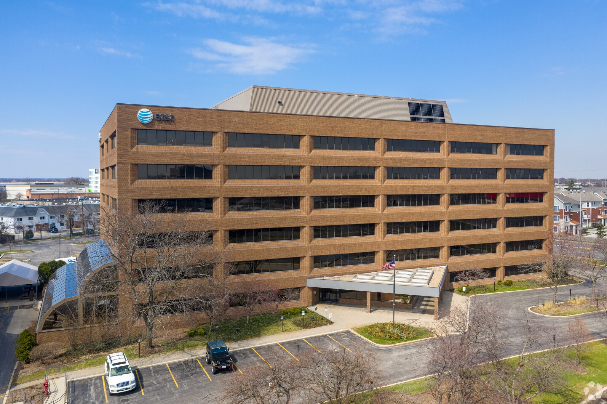 95 W Algonquin Rd, Arlington Heights, IL for lease Building Photo- Image 1 of 6