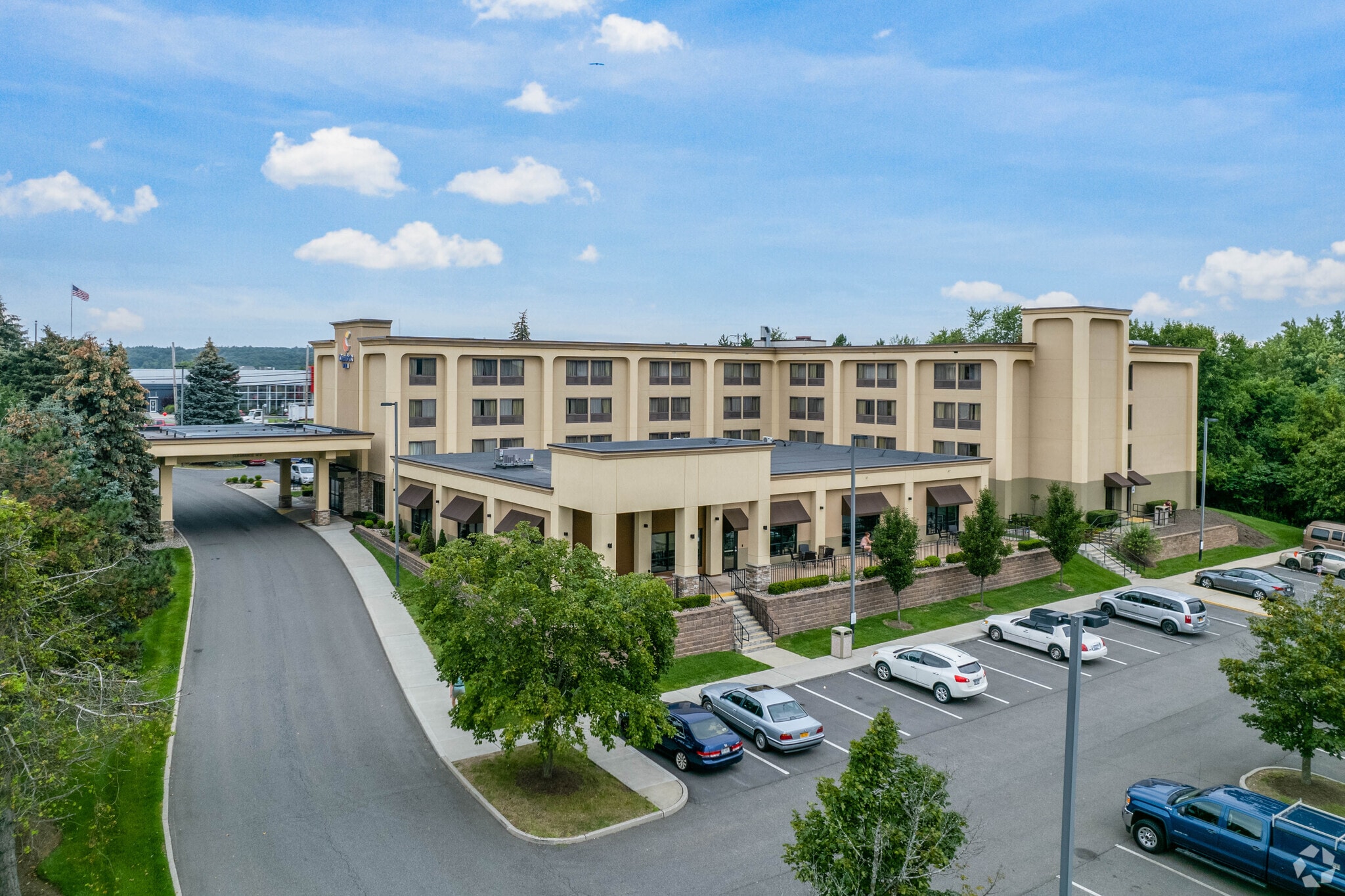 981 New Loudon Rd, Cohoes, NY 12047