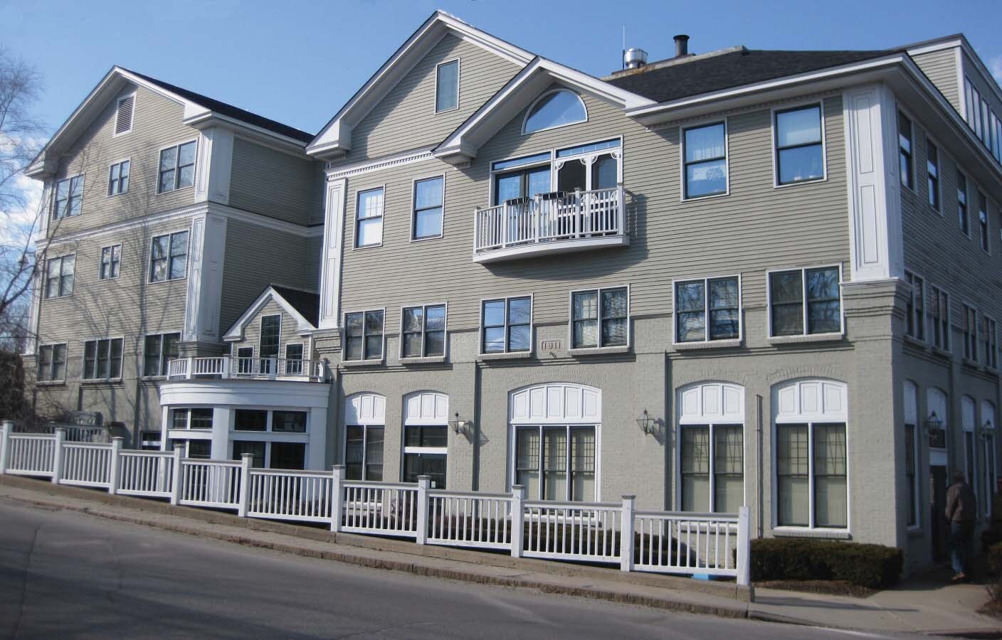 51 Mechanic St, Camden, ME for sale Primary Photo- Image 1 of 1