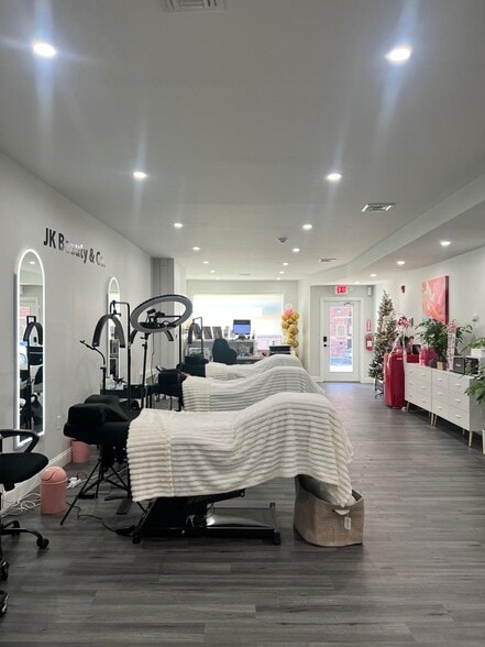 53-55 Main St, Hackensack, NJ for lease - Building Photo - Image 1 of 7