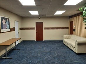 1437 Main St, Buffalo, NY for lease Interior Photo- Image 2 of 3