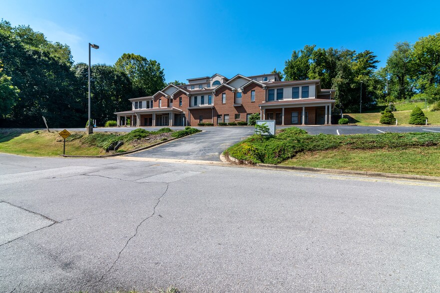 277 White St, Abingdon, VA for sale - Building Photo - Image 1 of 1