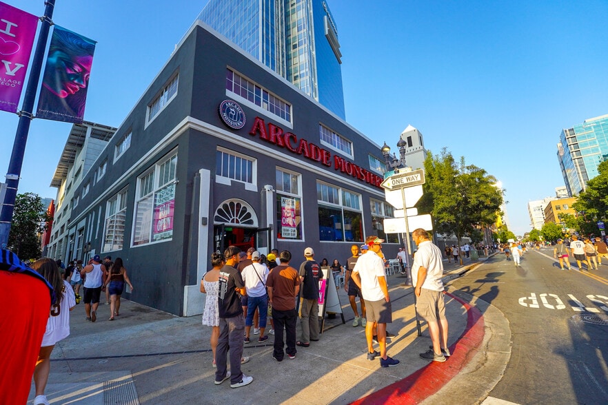 704 J St, San Diego, CA for sale - Building Photo - Image 3 of 11