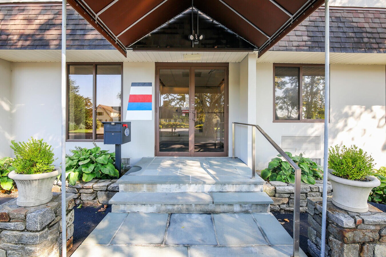 27 Signal Rd, Stamford, CT 06902