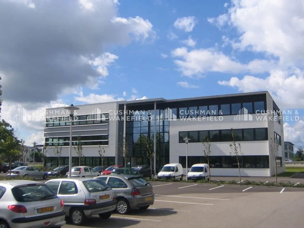 Office in Entzheim for sale Building Photo- Image 1 of 14