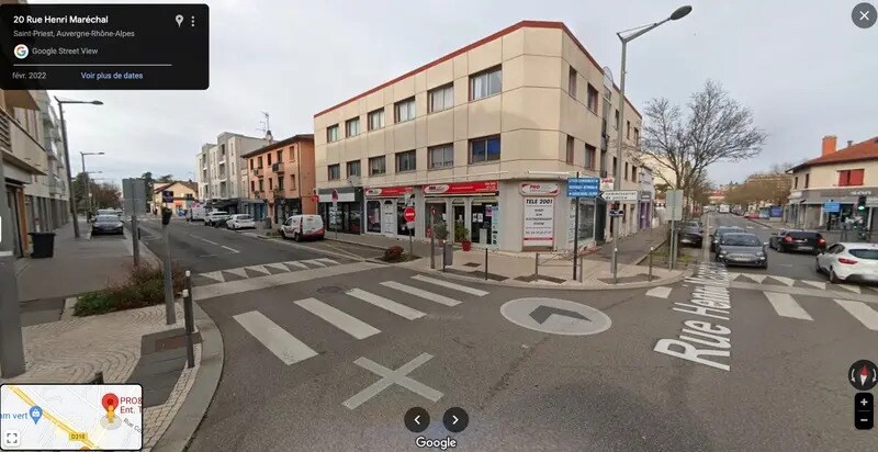 Retail in Saint-Priest for lease Building Photo- Image 1 of 10