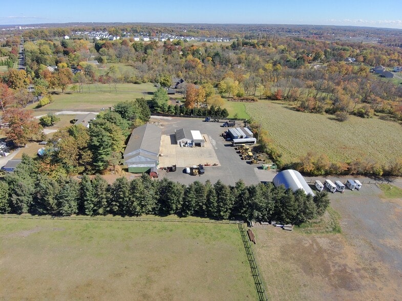 Berks Road and Potshop Road portfolio of 2 properties for sale on LoopNet.com - Building Photo - Image 3 of 13