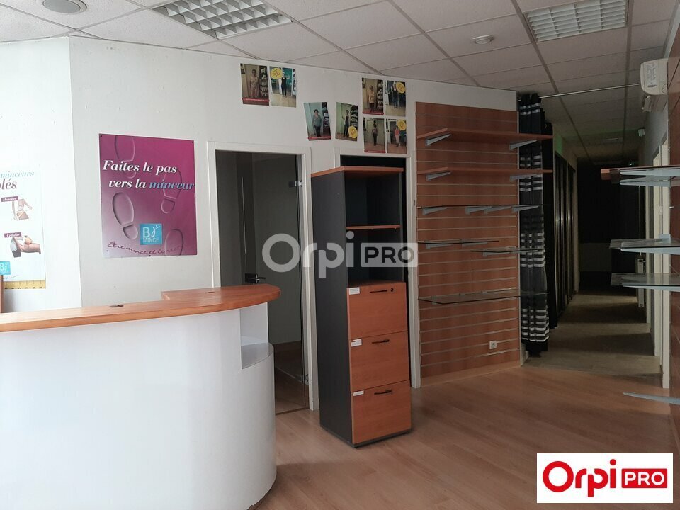 Retail in Valence for sale Interior Photo- Image 1 of 9