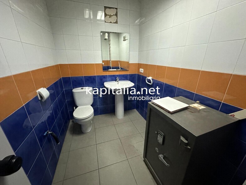 Retail in Ontinyent, Valencia for lease - Building Photo - Image 3 of 9