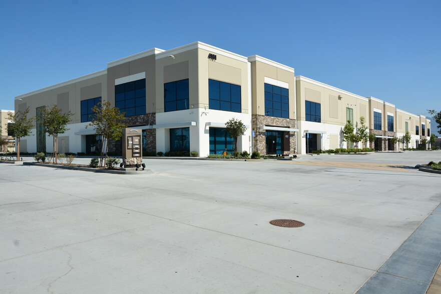 4181 Temple City Blvd, El Monte, CA for lease - Building Photo - Image 1 of 4