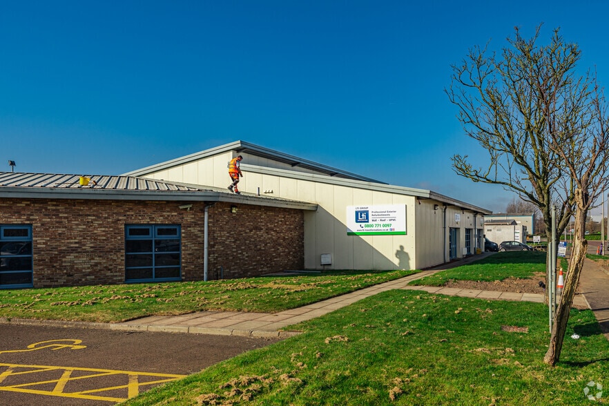 Inchmuir Rd, Bathgate for lease - Building Photo - Image 3 of 3